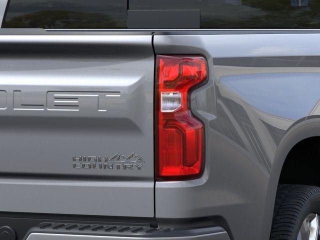 Chevrolet Silverado 1500 High Country Crew Cab 4WD 2026