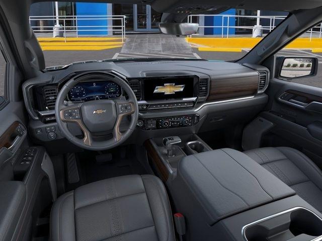 Chevrolet Silverado 1500 High Country Crew Cab 4WD 2026