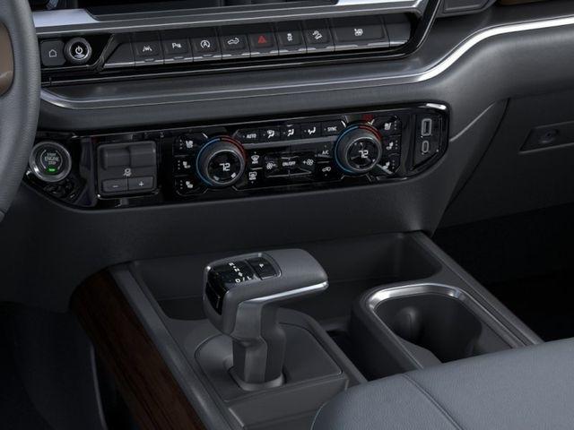 Chevrolet Silverado 1500 High Country Crew Cab 4WD 2026