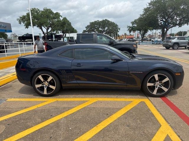 Chevrolet Camaro LS Coupe 2012
