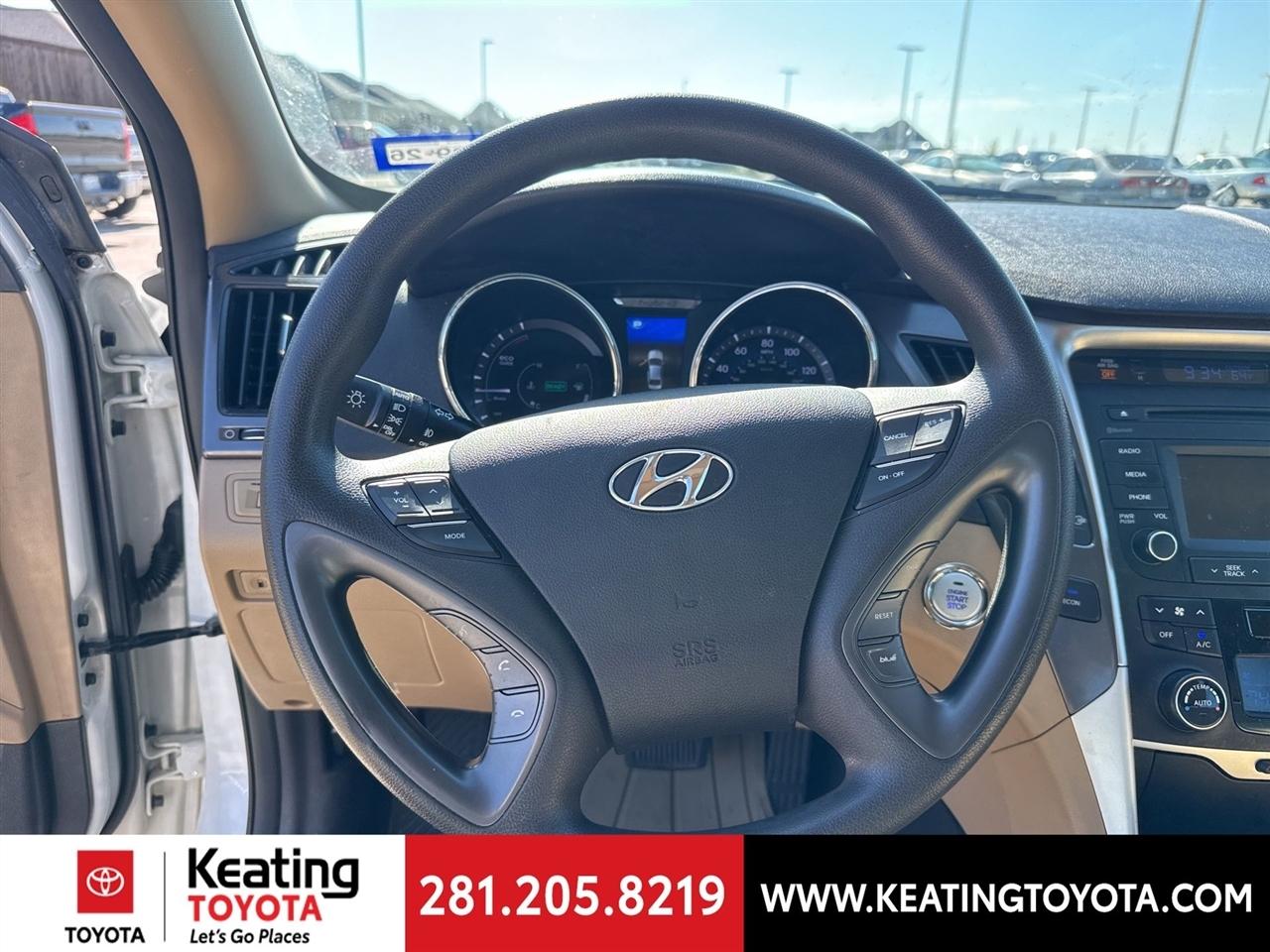 Hyundai Sonata Hybrid Sedan 2014