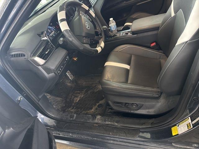 Toyota Camry Hybrid XLE 2026