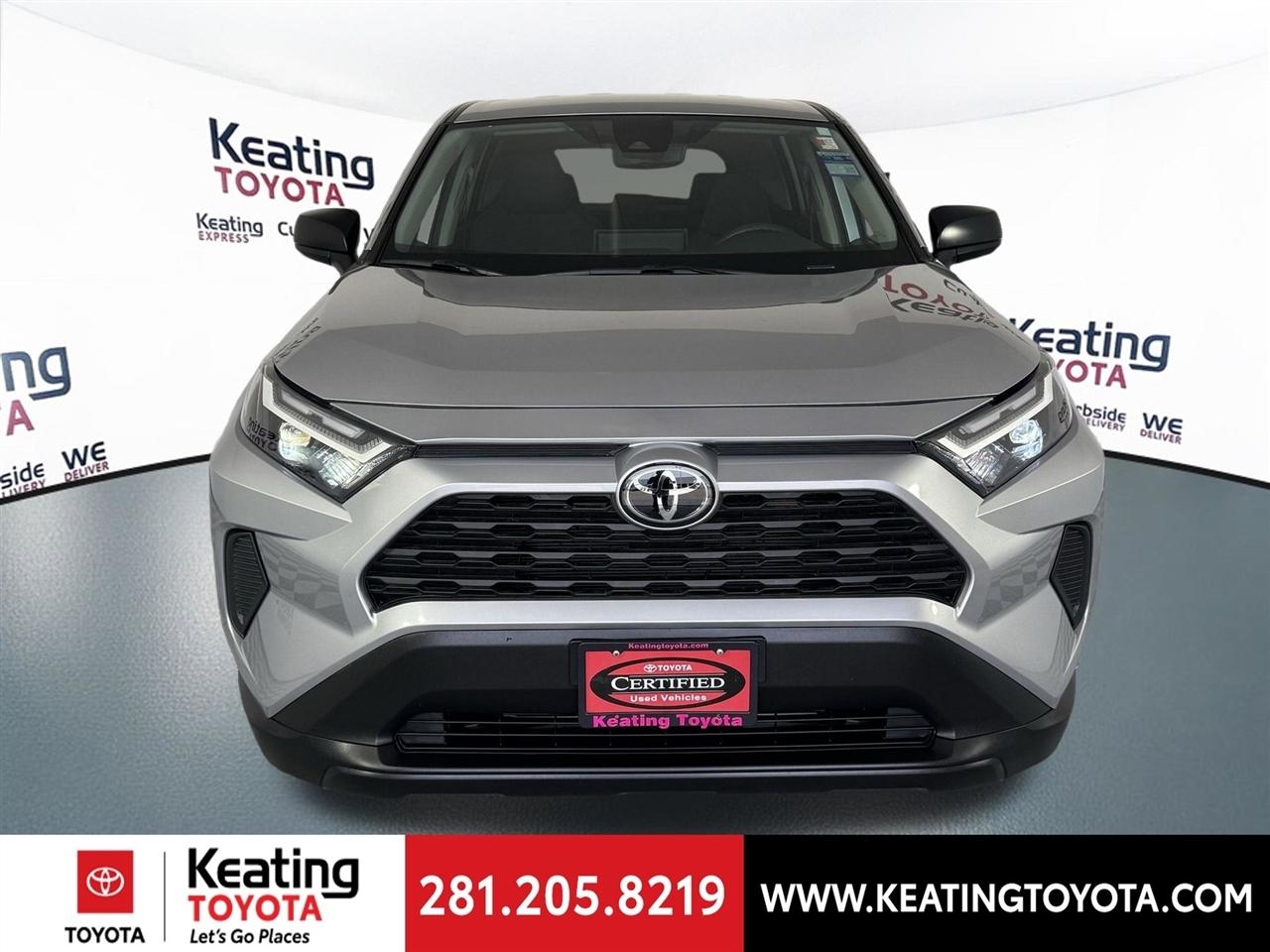 Toyota RAV4 LE 2025