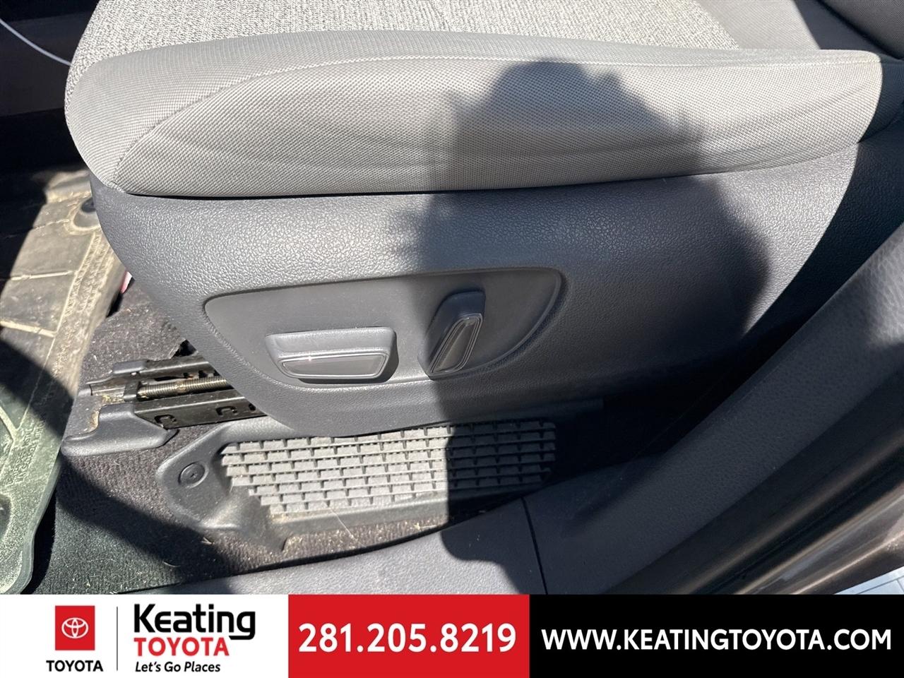 Toyota Sienna LE 8-Passenger 2021