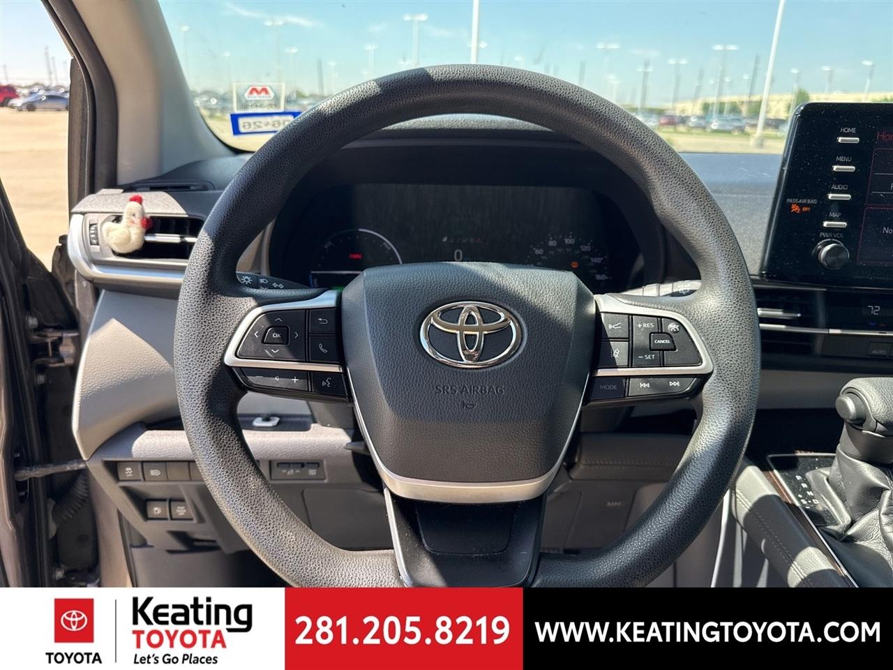 Toyota Sienna LE 8-Passenger 2021
