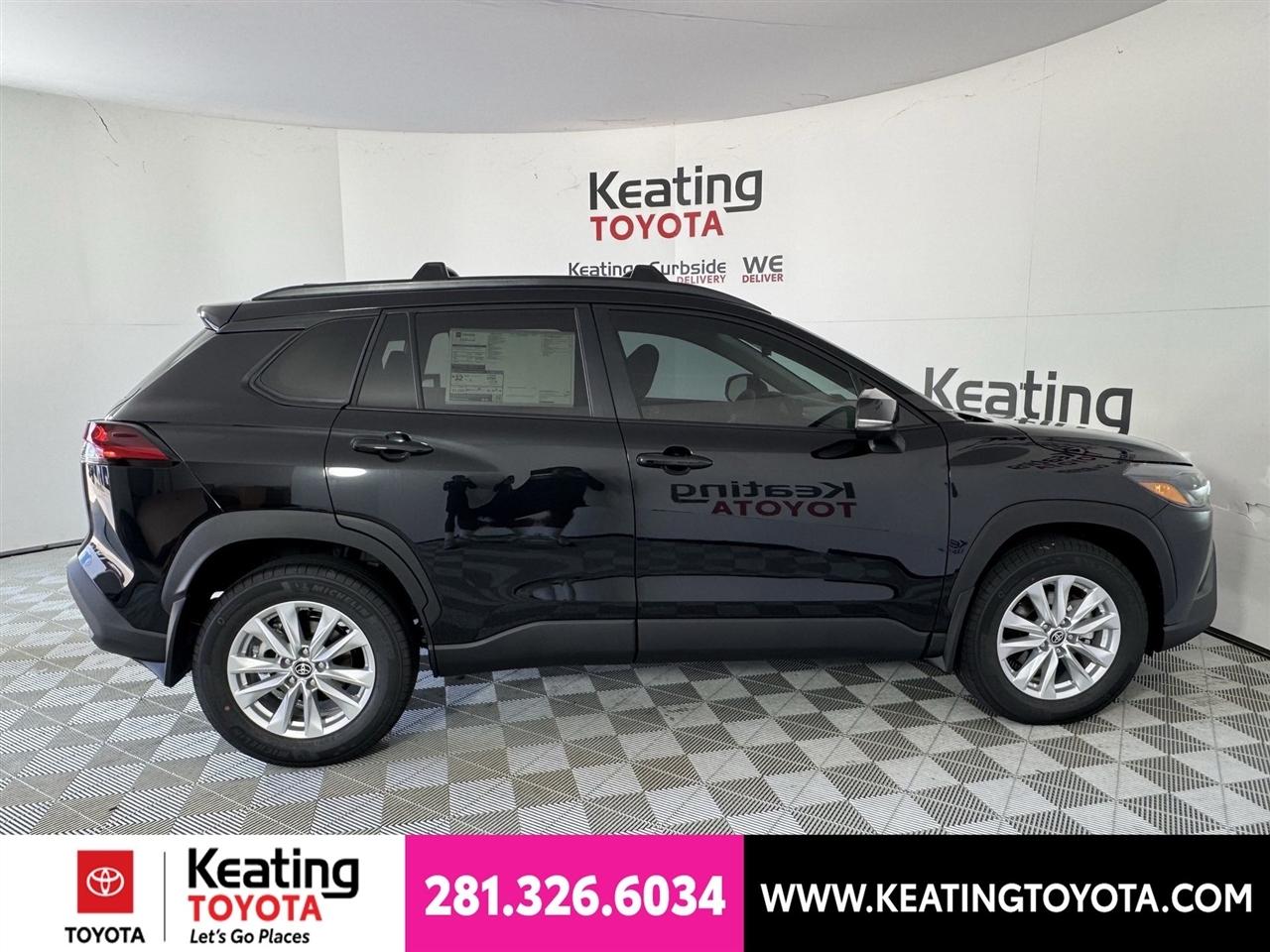 Toyota Corolla Cross LE 2026