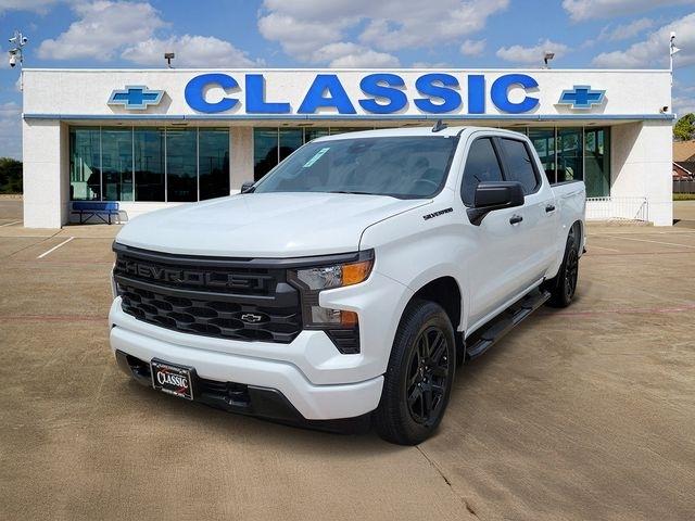 Chevrolet Silverado 1500 Custom Crew Cab 2WD 2024