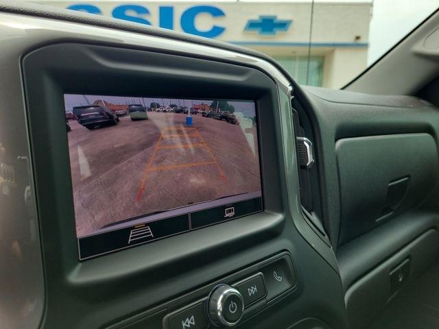 Chevrolet Silverado 1500 Custom Crew Cab 2WD 2024