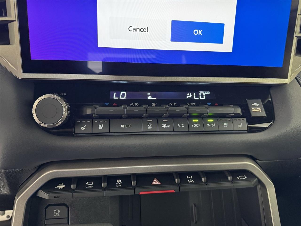 Toyota Tundra Limited CrewMax 4WD Hybrid 2026