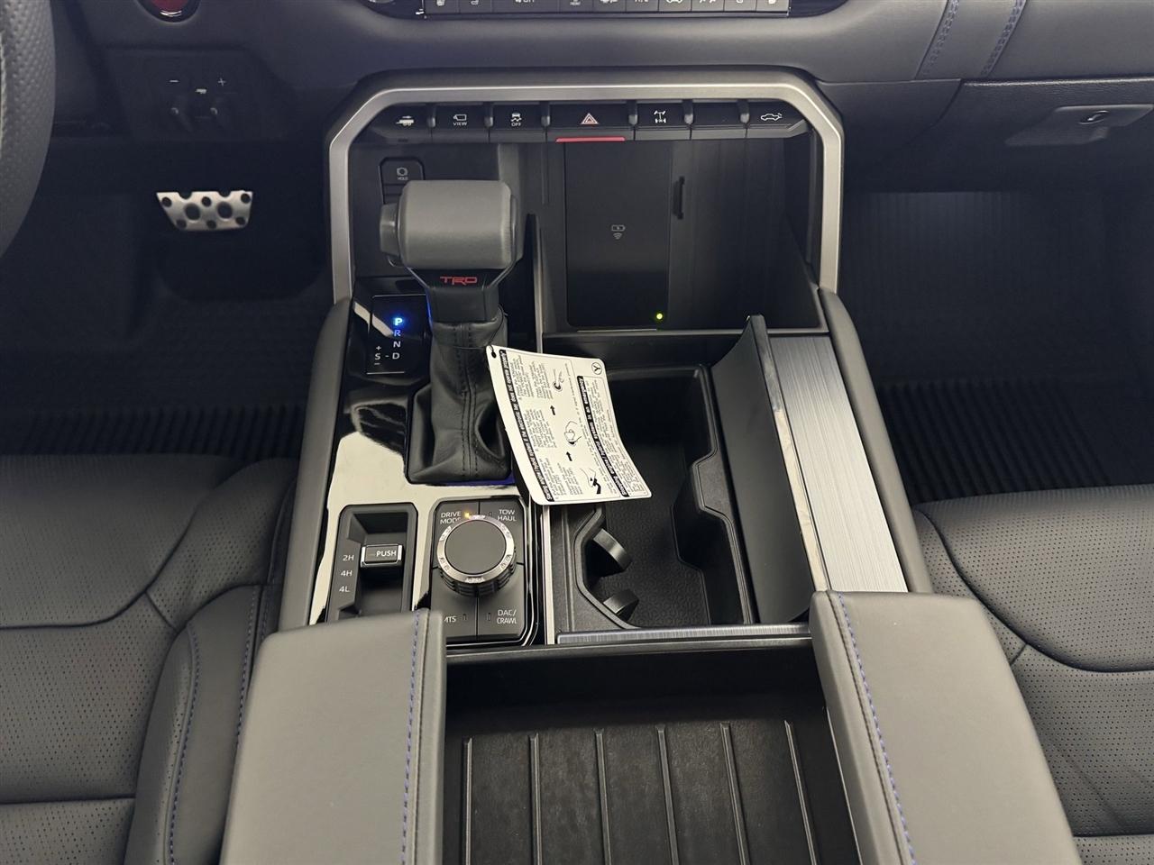 Toyota Tundra Limited CrewMax 4WD Hybrid 2026