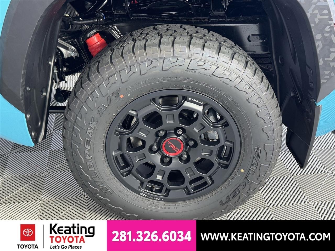 Toyota Tundra TRD PRO CrewMax 4WD Hybrid 2026
