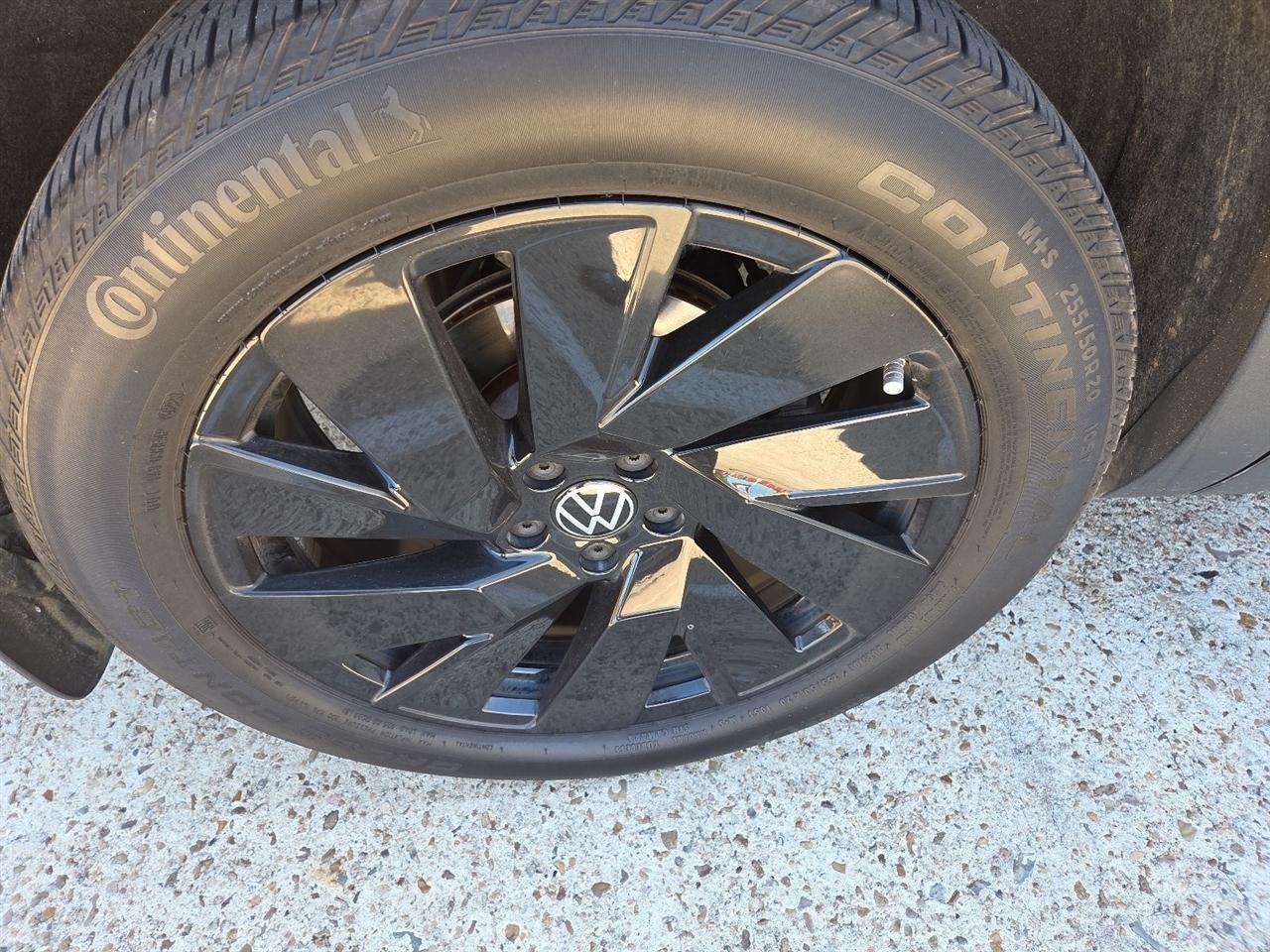 Volkswagen Atlas SE w/Technology 2024