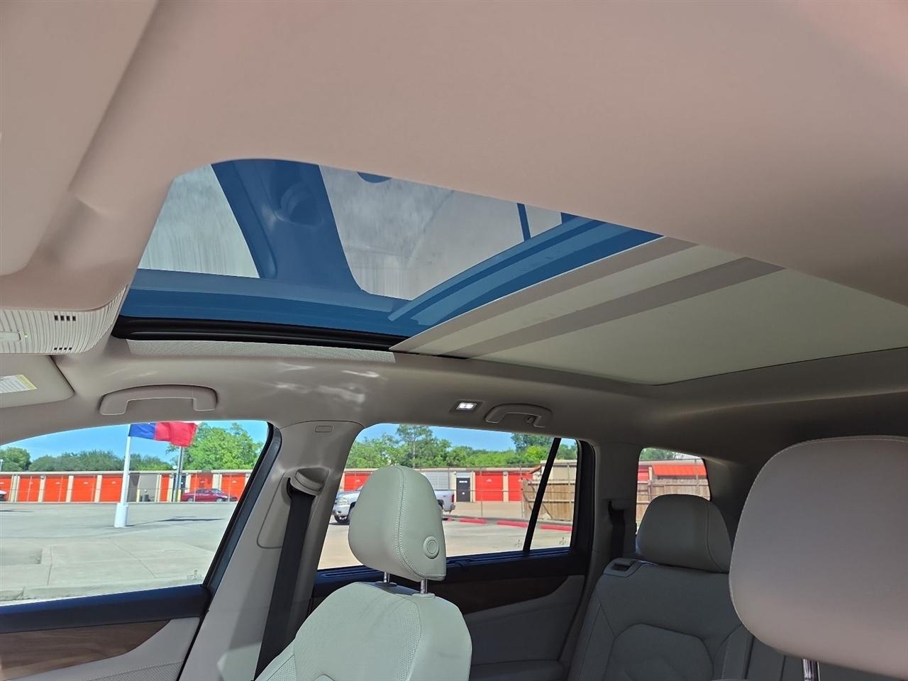 Volkswagen Atlas SE w/Technology 2024