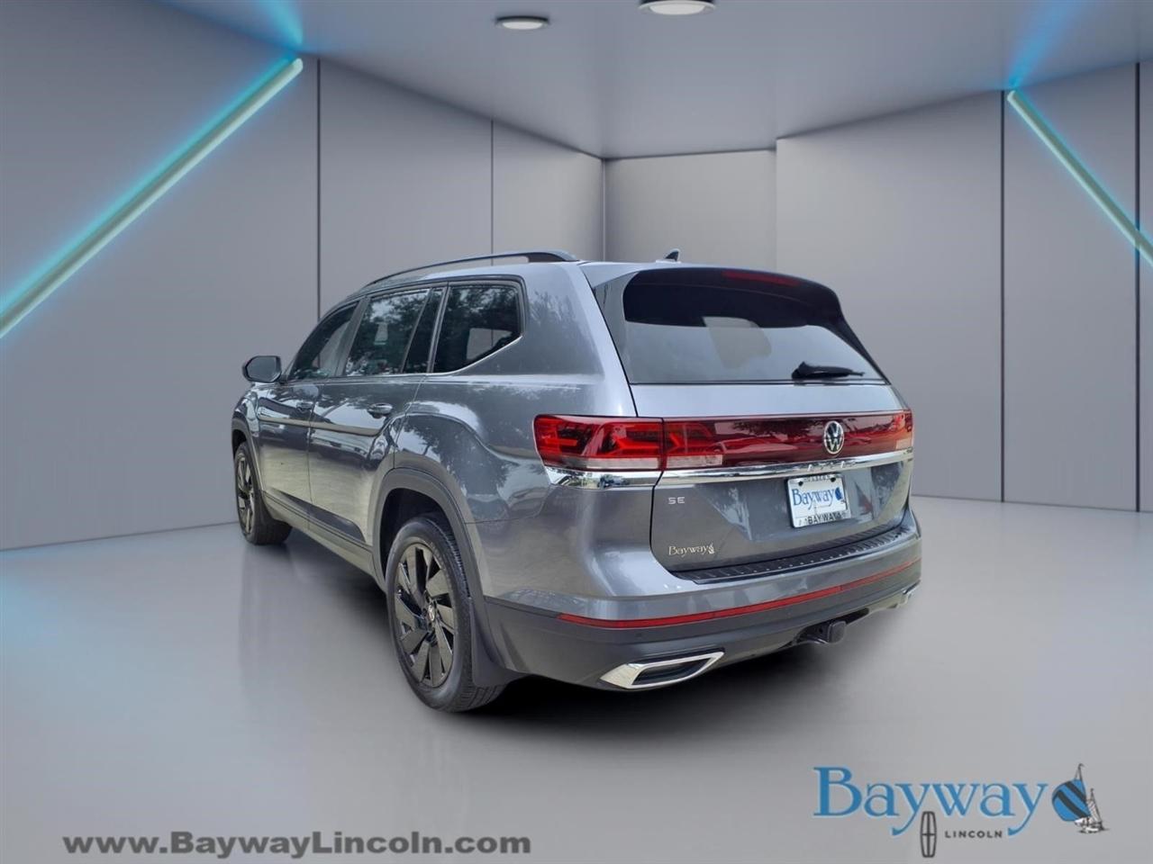 Volkswagen Atlas SE w/Technology 2024