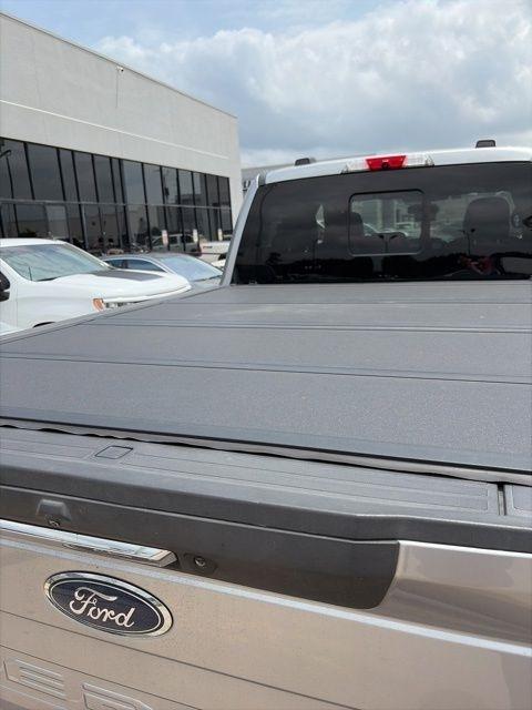Ford F-250 SD Lariat Crew Cab 4WD 2022