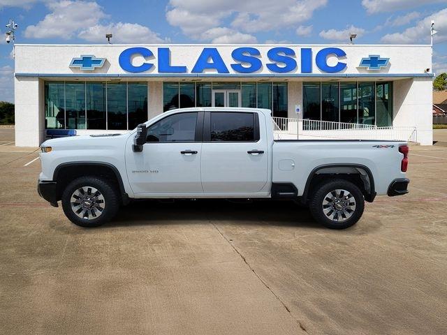 Chevrolet Silverado 2500HD Custom Crew Cab Long Box 4WD 2026