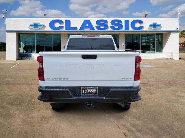Chevrolet Silverado 2500HD Custom Crew Cab Long Box 4WD 2026