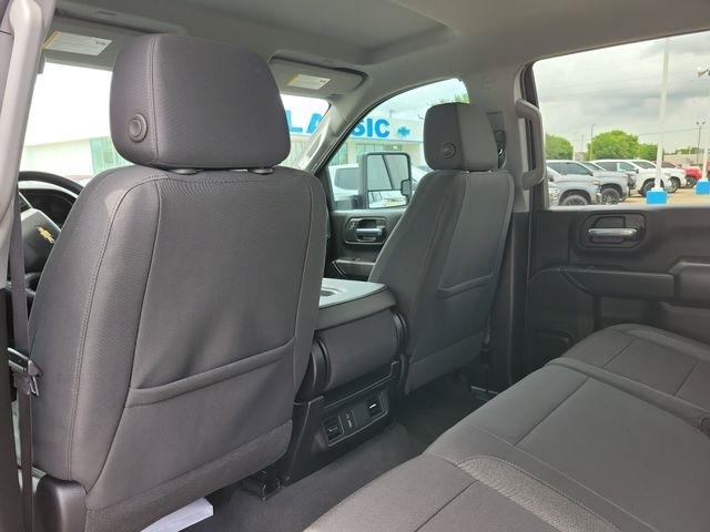 Chevrolet Silverado 2500HD Custom Crew Cab Long Box 4WD 2026