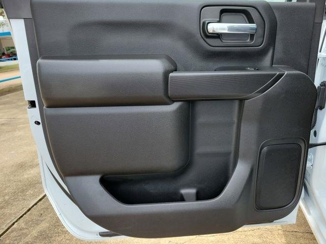 Chevrolet Silverado 2500HD Custom Crew Cab Long Box 4WD 2026