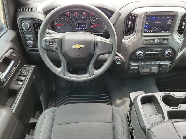 Chevrolet Silverado 2500HD Custom Crew Cab Long Box 4WD 2026