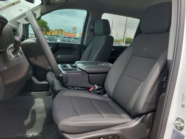 Chevrolet Silverado 2500HD Custom Crew Cab Long Box 4WD 2026