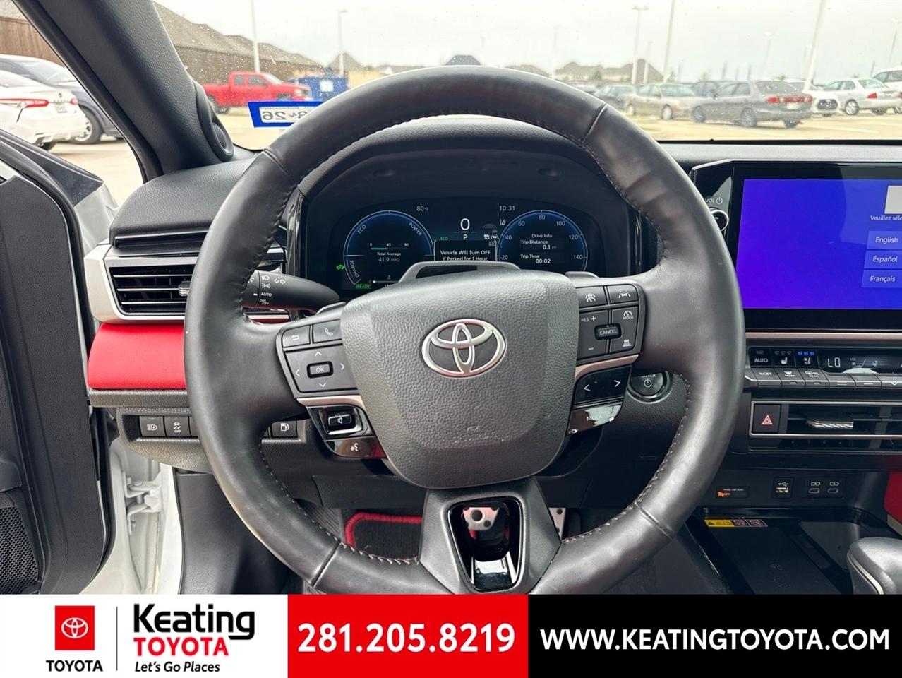 Toyota Camry Hybrid XLE 2025
