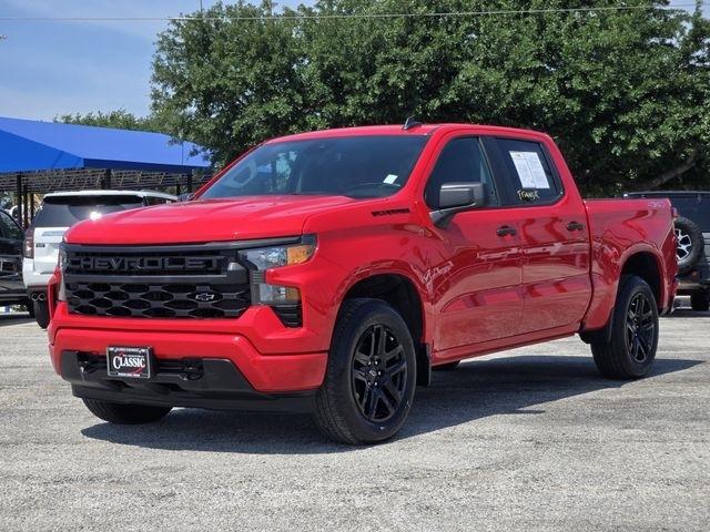 Chevrolet Silverado 1500 Custom Crew Cab 4WD 2024