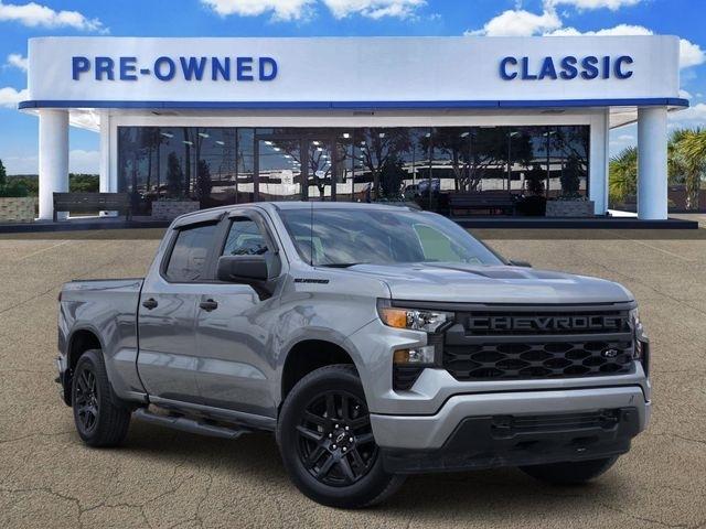 Chevrolet Silverado 1500 Custom Crew Cab 4WD 2024