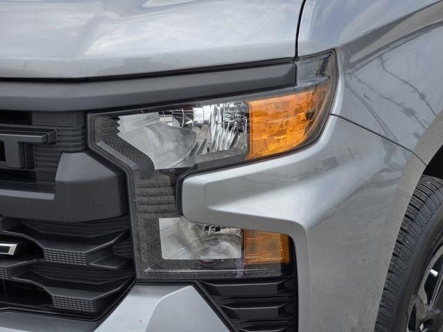 Chevrolet Silverado 1500 Custom Crew Cab 4WD 2024