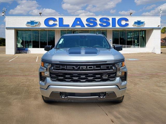 Chevrolet Silverado 1500 Custom Crew Cab 4WD 2024