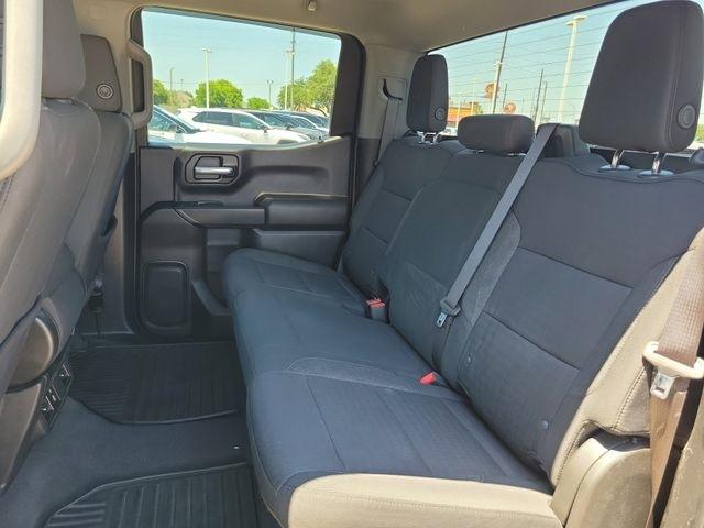 Chevrolet Silverado 1500 Custom Crew Cab 4WD 2024