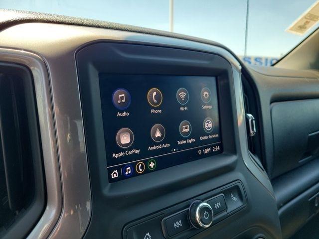Chevrolet Silverado 1500 Custom Crew Cab 4WD 2024