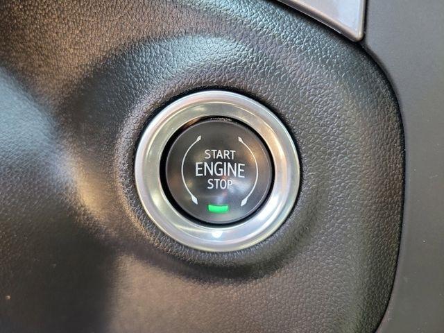 Chevrolet Silverado 1500 Custom Crew Cab 4WD 2024