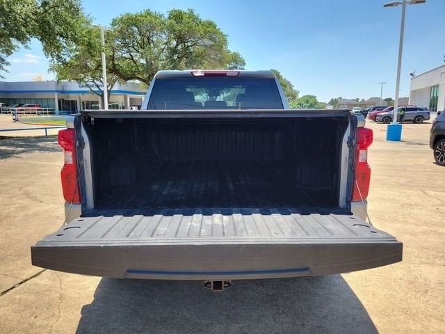 Chevrolet Silverado 1500 Custom Crew Cab 4WD 2024