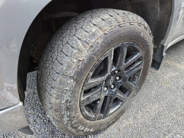 Chevrolet Silverado 1500 Custom Crew Cab 4WD 2023