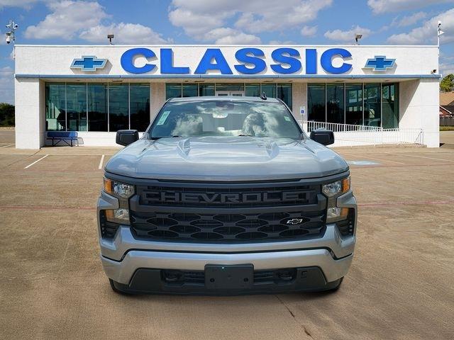 Chevrolet Silverado 1500 Custom Crew Cab 4WD 2023