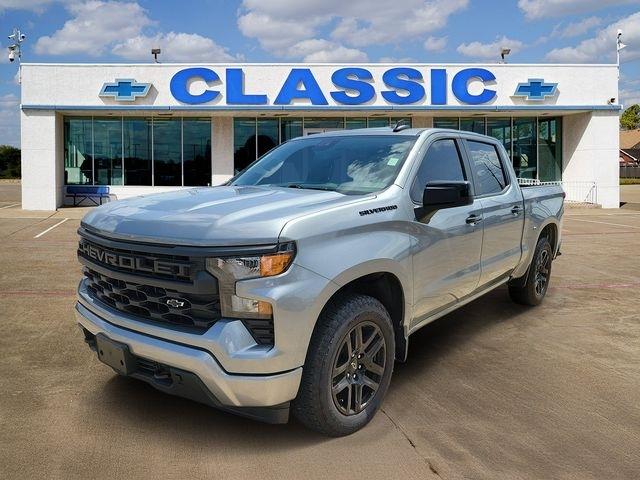 Chevrolet Silverado 1500 Custom Crew Cab 4WD 2023