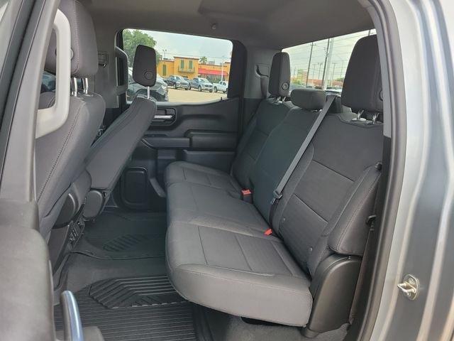 Chevrolet Silverado 1500 Custom Crew Cab 4WD 2023