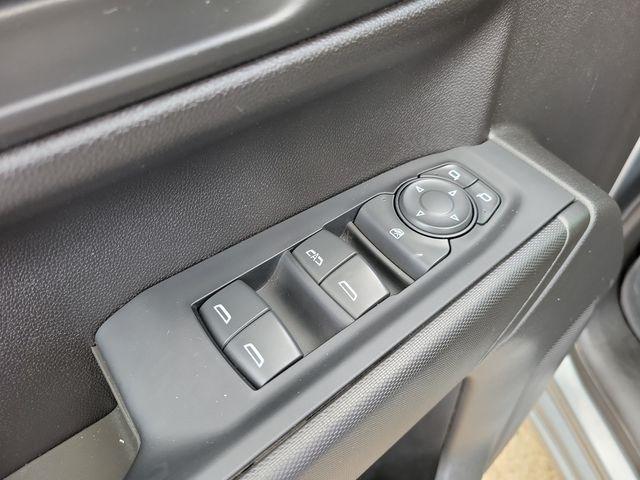 Chevrolet Silverado 1500 Custom Crew Cab 4WD 2023