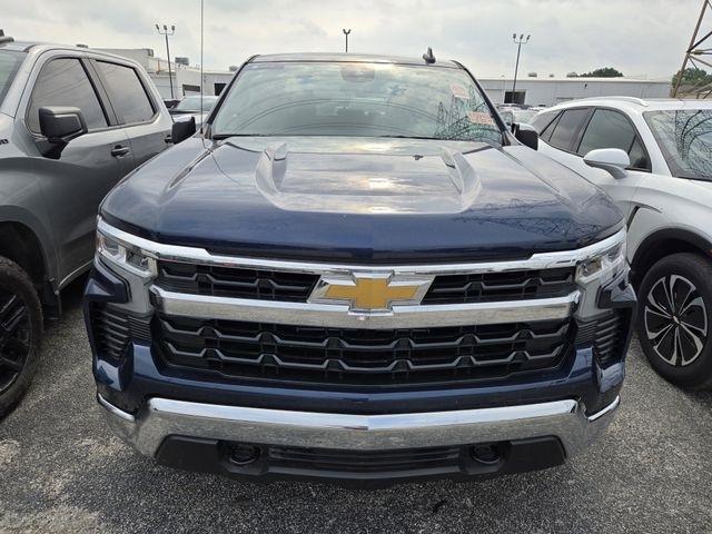Chevrolet Silverado 1500 LT-L Crew Cab 4WD 2023