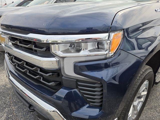 Chevrolet Silverado 1500 LT-L Crew Cab 4WD 2023
