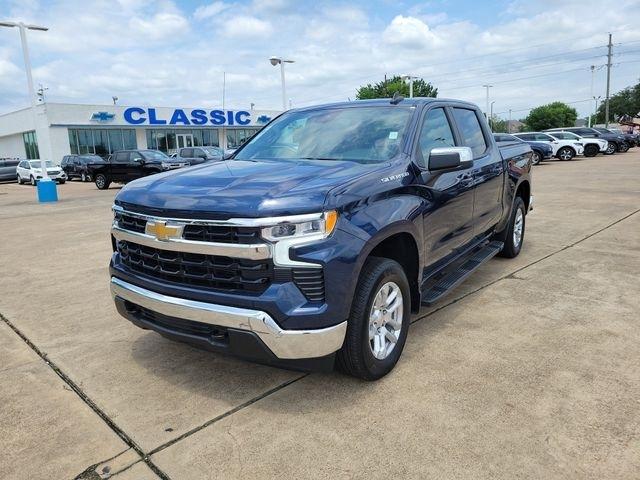 Chevrolet Silverado 1500 LT-L Crew Cab 4WD 2023