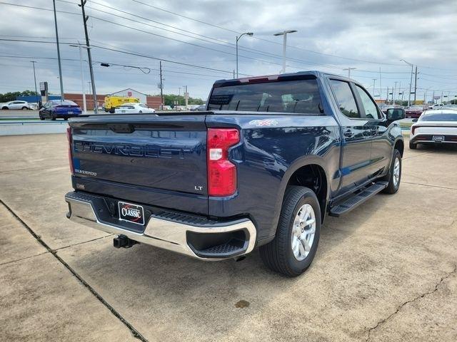 Chevrolet Silverado 1500 LT-L Crew Cab 4WD 2023