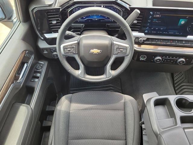 Chevrolet Silverado 1500 LT-L Crew Cab 4WD 2023