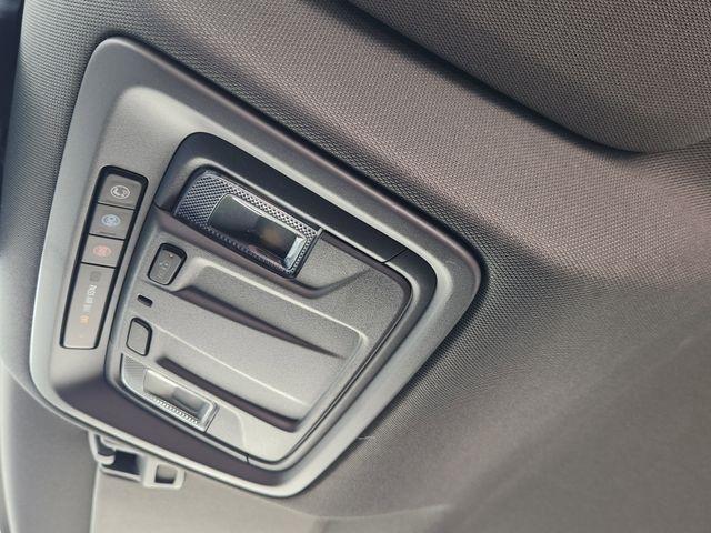 Chevrolet Silverado 1500 LT-L Crew Cab 4WD 2024