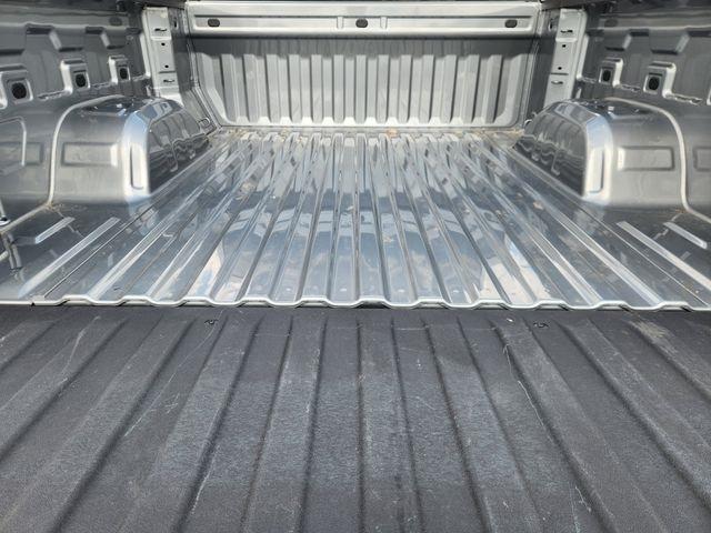 Chevrolet Silverado 1500 LT-L Crew Cab 4WD 2024