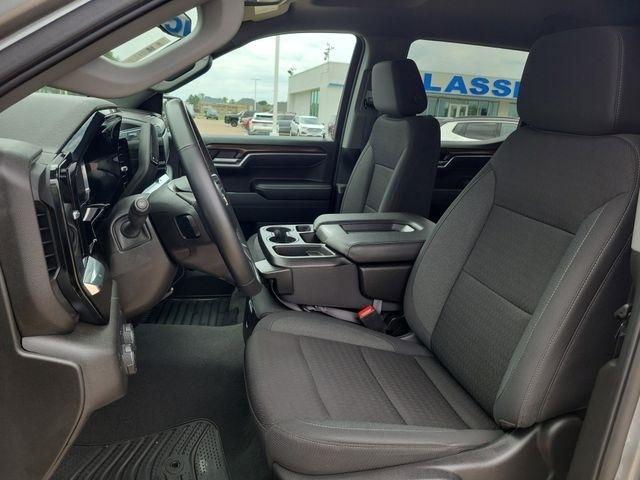 Chevrolet Silverado 1500 LT-L Crew Cab 4WD 2024