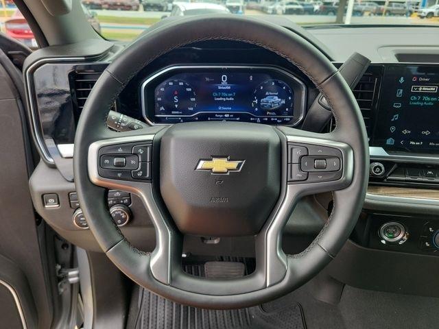 Chevrolet Silverado 1500 LT-L Crew Cab 4WD 2024