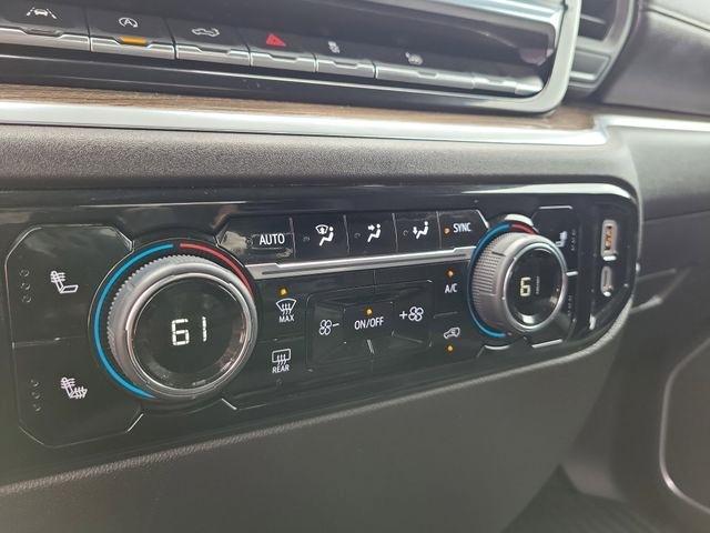 Chevrolet Silverado 1500 LT-L Crew Cab 4WD 2024