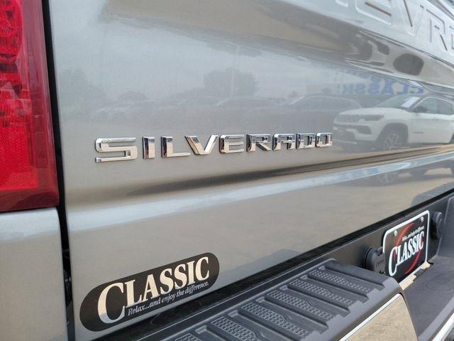 Chevrolet Silverado 1500 LT-L Crew Cab 4WD 2024